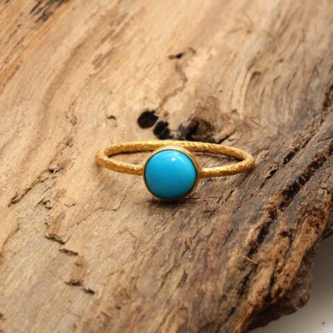 18k Gold Ring with Turquoise Gemstone on textured band