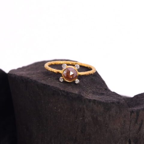 Colored Diamond Ring in 18k Gold