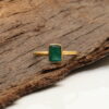 Handmade Ring in 18K Gold with Emerald Gemstone in Textured band