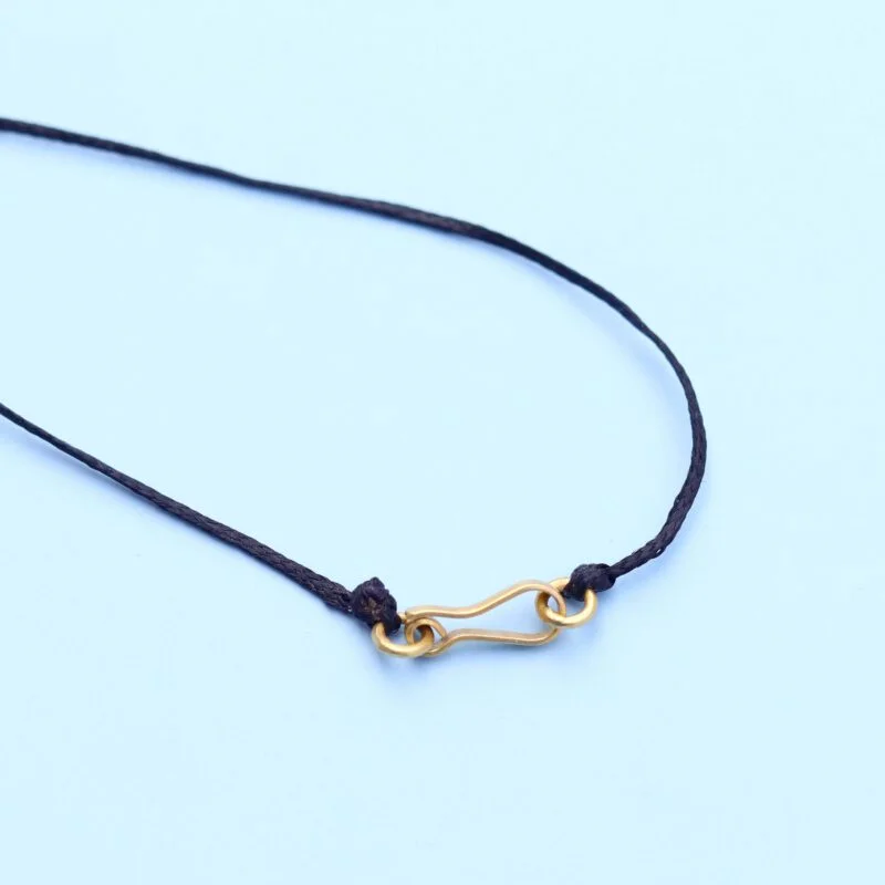 Necklace in 18K Gold with Tourmaline Drop Shape Pendant and Black Thread - Image 6